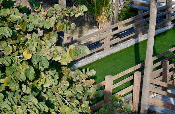 Artificial Grass For Terraces & roof decks in Jupiter, FL