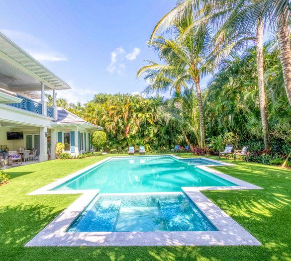 Best Artificial Turf for Pool Areas - South Florida