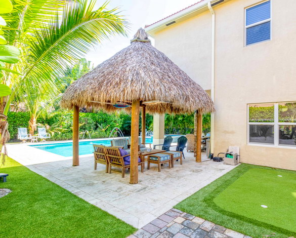 Pool Area Turf Design Ideas - South Florida